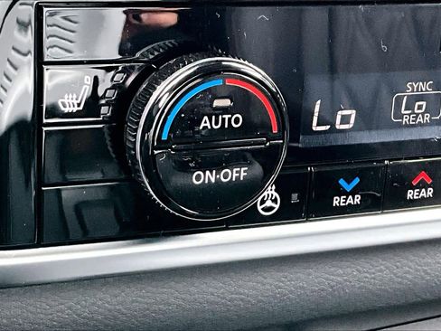 New 2026 Nissan Rogue Platinum image 18