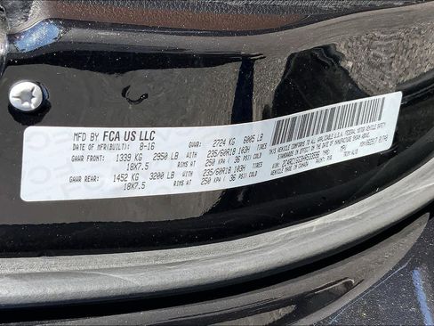 Used 2017 Chrysler Pacifica Limited image 33