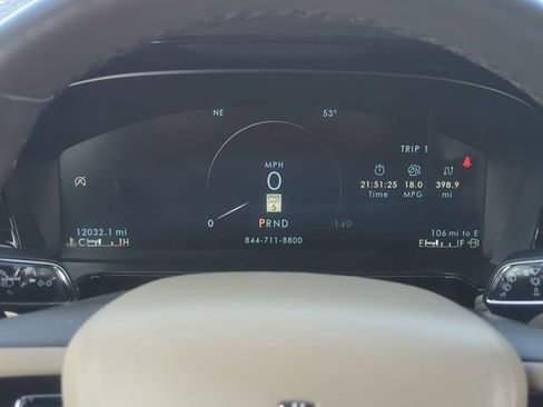 Used 2023 Lincoln Corsair Reserve w/ Equipment Group 201A image 16