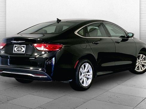 Used 2017 Chrysler 200 Limited Platinum w/ Mopar Interior Package FWD image 13
