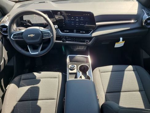 New 2026 Chevrolet Equinox LT w/ Safety and Technology Package FWD image 12