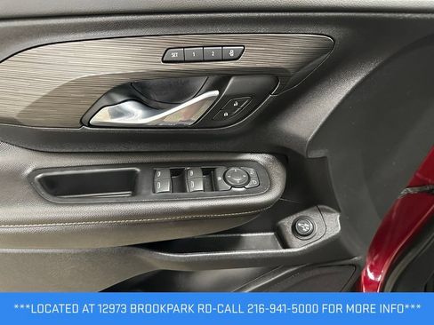 Used 2020 GMC Terrain SLT w/ Preferred Package AWD/4WD image 8