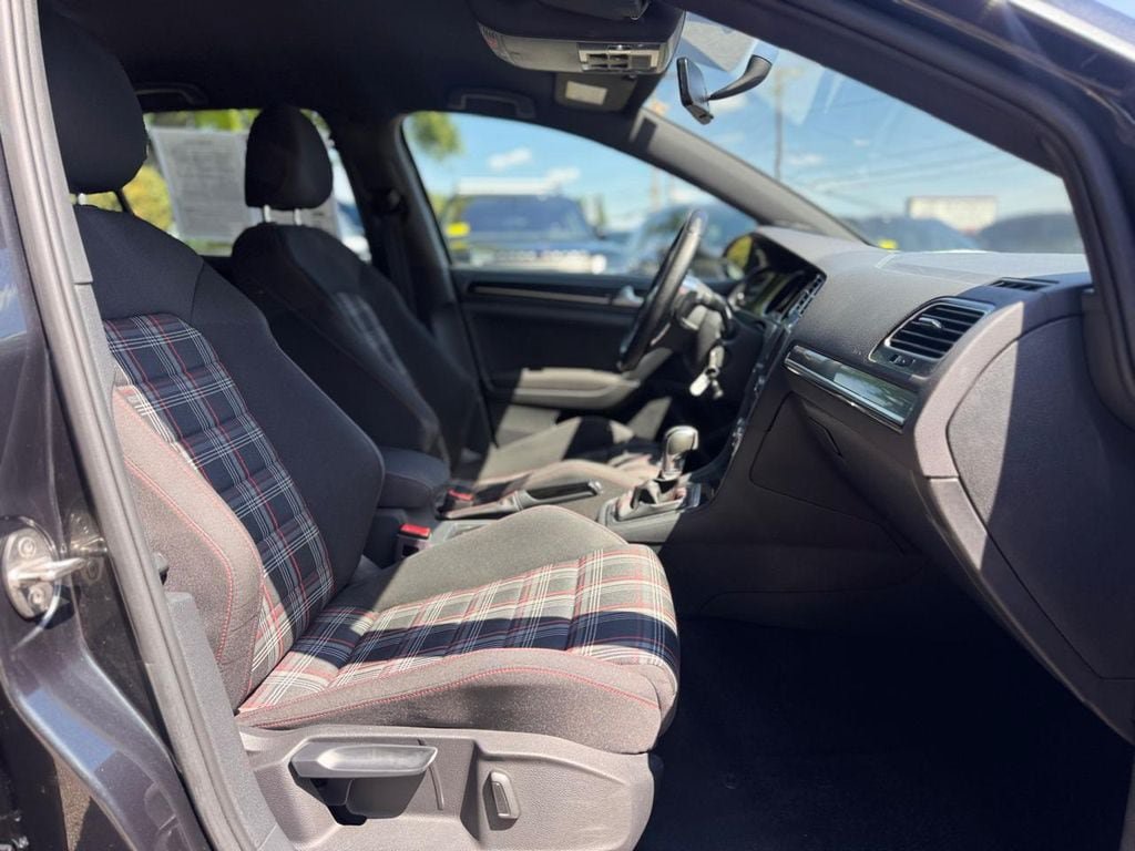 Used 2017 Volkswagen GTI S FWD image 28