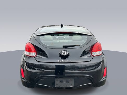 Used 2014 Hyundai Veloster w/ Style Package 02 image 4