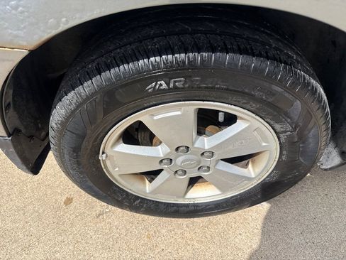 Used 2008 Chevrolet Impala LT image 17