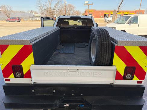 Used 2021 Ford F350 XLT image 23