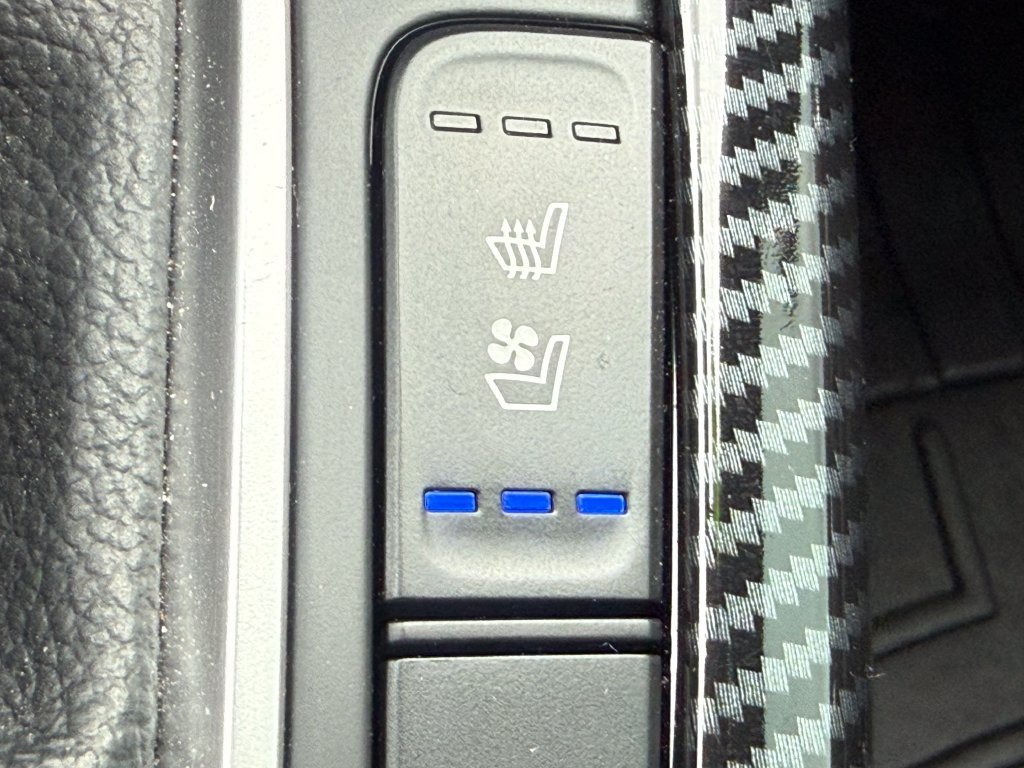 Used 2022 Kia Forte GT w/ GT2 Package FWD image 32