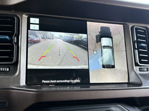 Used 2023 Ford Bronco Outer Banks image 21