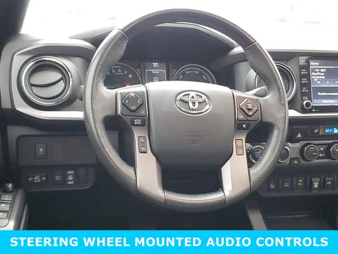 Used 2020 Toyota Tacoma TRD Off-Road image 12
