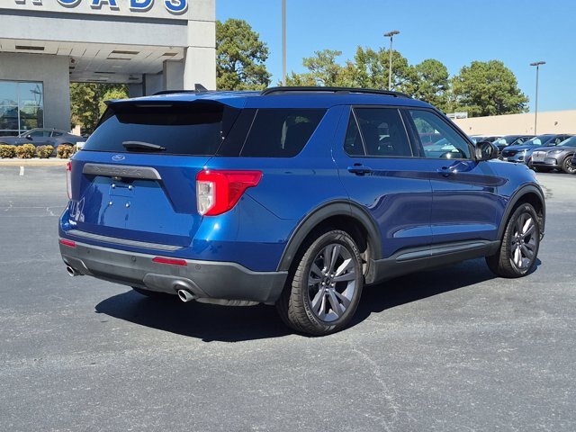 Certified 2022 Ford Explorer XLT w/ Equipment Group 202A RWD image 4