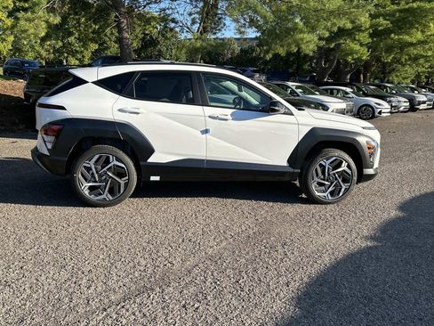 New 2026 Hyundai Kona SEL Premium image 8