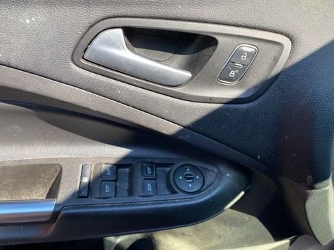 Used 2018 Ford Escape SEL image 17