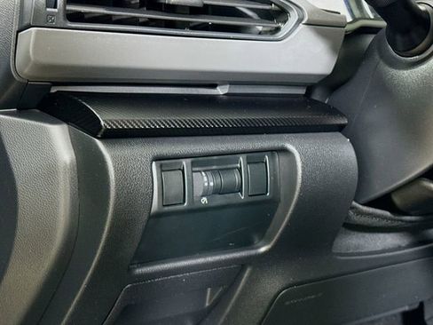 Used 2024 Subaru Crosstrek 2.0i Premium image 10