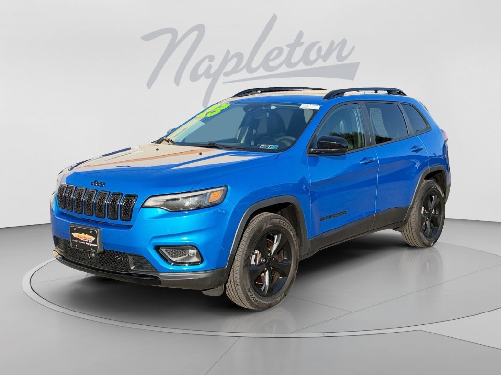Certified 2023 Jeep Cherokee Altitude Lux AWD/4WD image 1