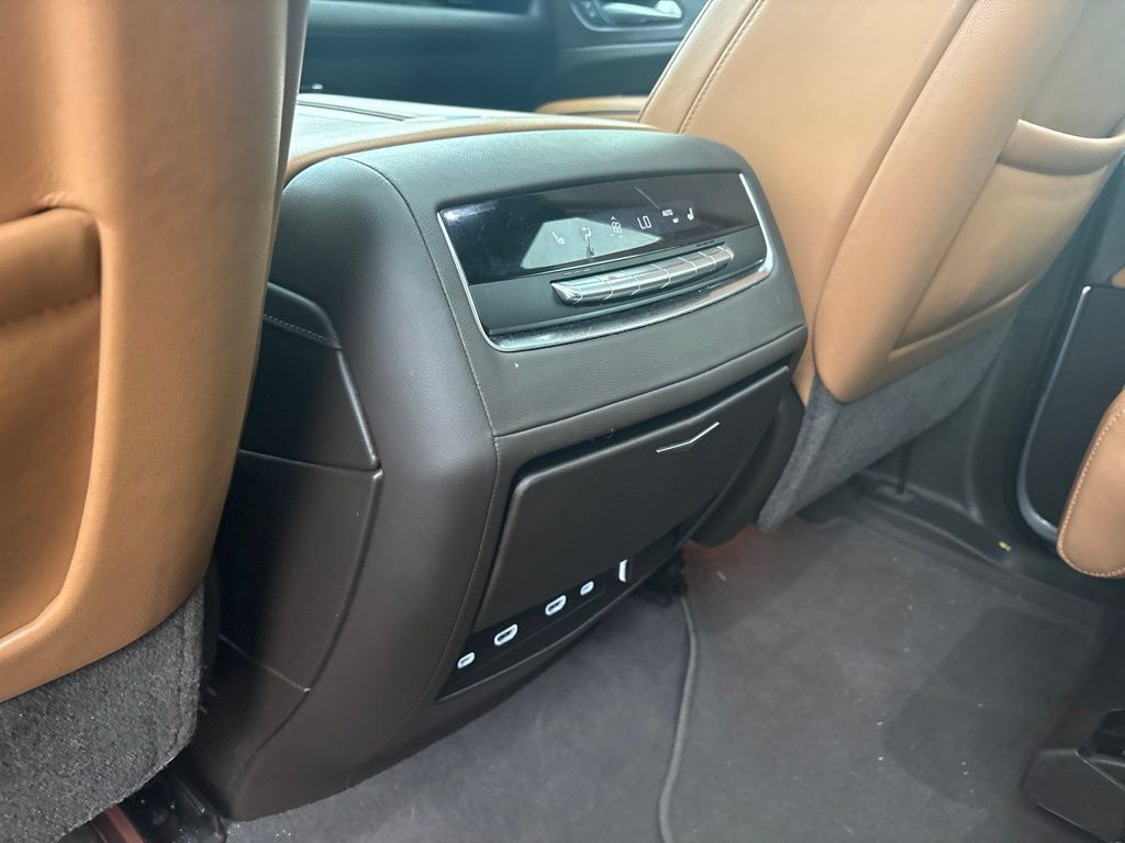 Used 2021 Cadillac Escalade ESV Sport AWD/4WD image 20
