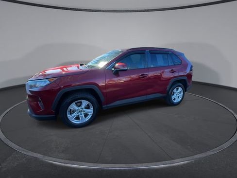 Used 2020 Toyota RAV4 XLE image 7