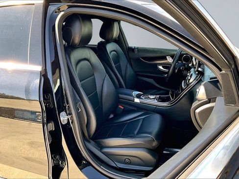 Used 2018 Mercedes-Benz C 300 Sedan image 16