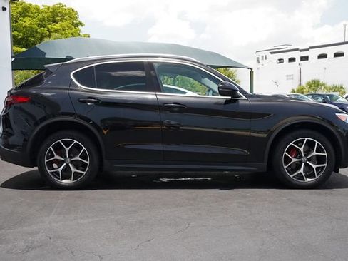 Used 2019 Alfa Romeo Stelvio Ti AWD/4WD image 17