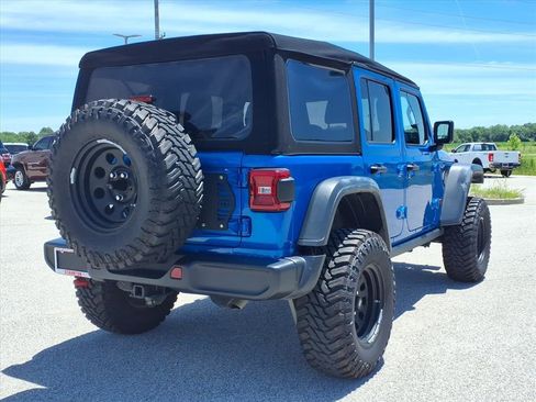 Used 2024 Jeep Wrangler Unlimited Rubicon AWD/4WD image 2
