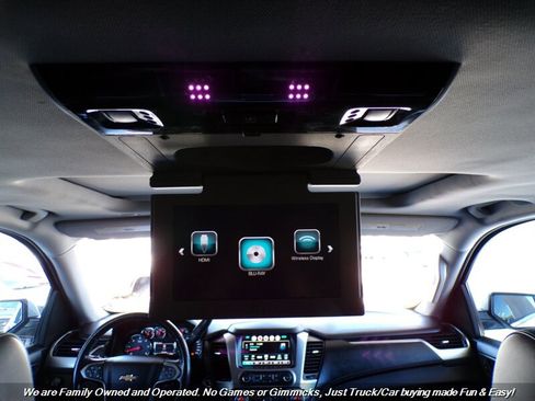 Used 2018 Chevrolet Suburban LT image 35