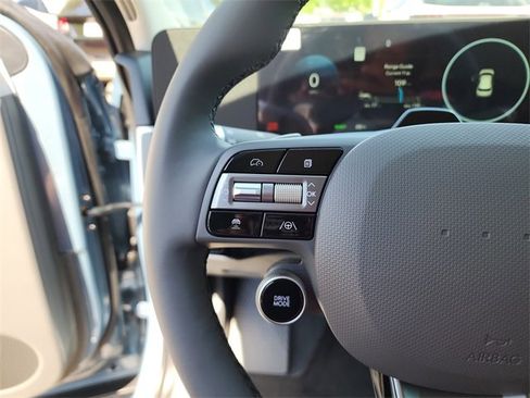 New 2025 Hyundai Ioniq 5 SEL image 26