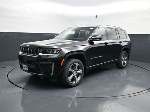 New 2026 Jeep Grand Cherokee L Limited AWD/4WD image 4