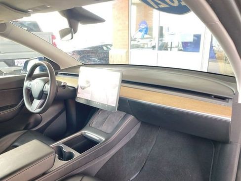 Used 2021 Tesla Model Y Performance image 27