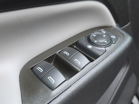 Used 2023 Chevrolet Equinox LT AWD/4WD image 22
