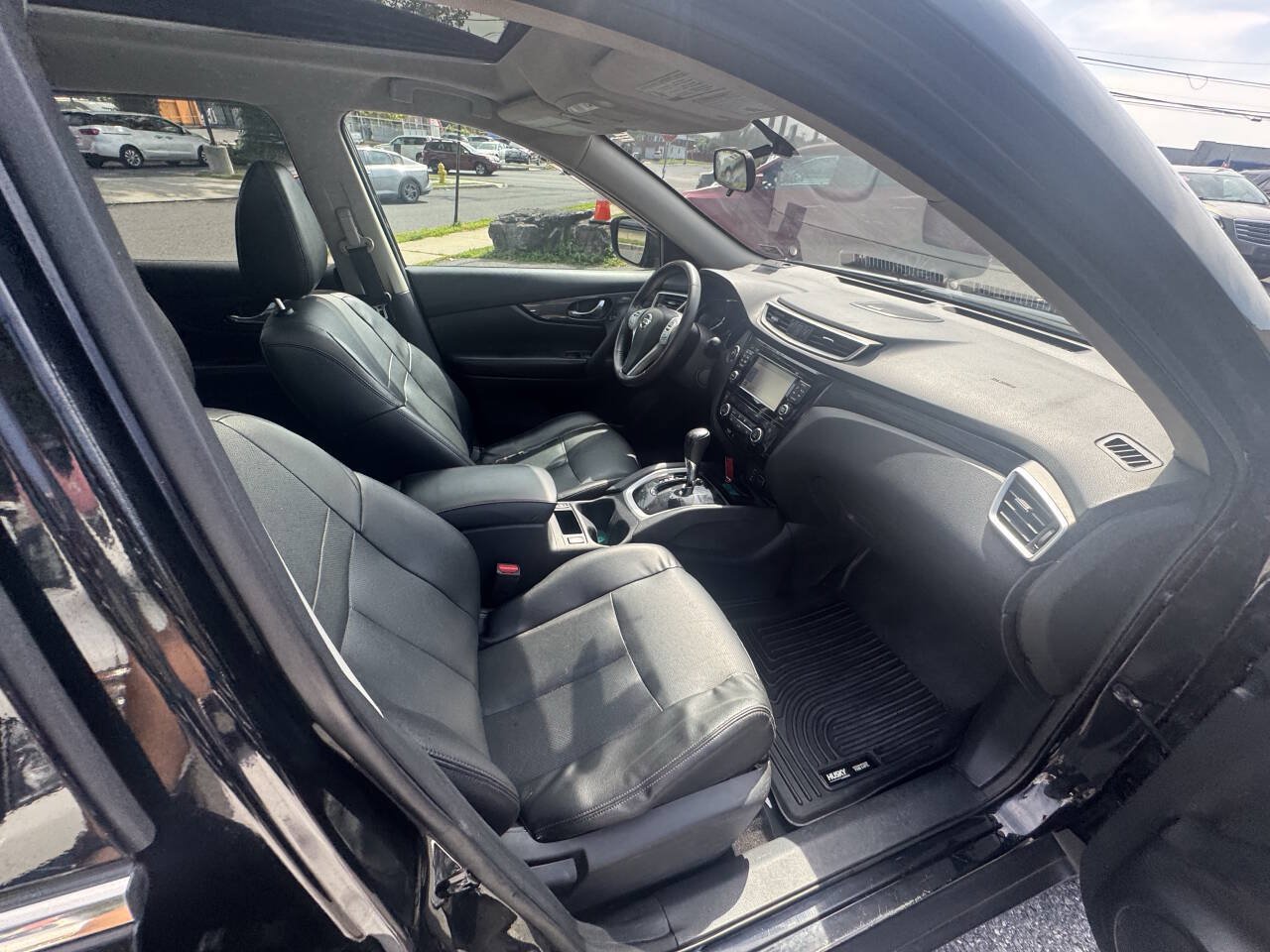 Used 2015 Nissan Rogue SL w/ SL Premium Package AWD/4WD image 25