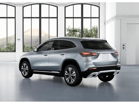 New 2026 Mercedes-Benz GLA 250 4MATIC image 29
