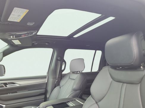 New 2026 Jeep Grand Wagoneer Limited AWD/4WD image 28