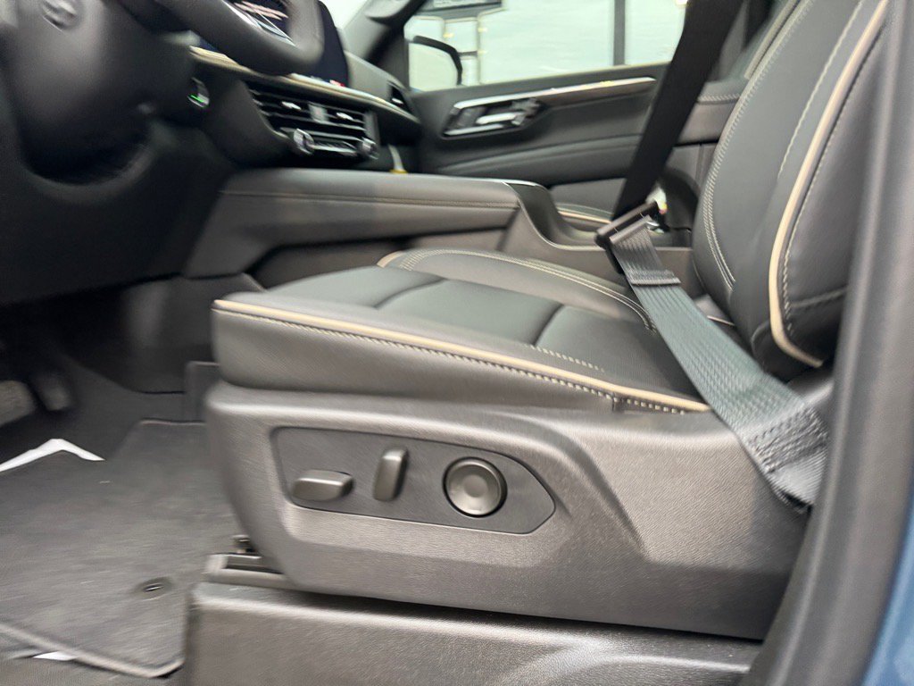 New 2025 Chevrolet Tahoe Premier AWD/4WD image 14