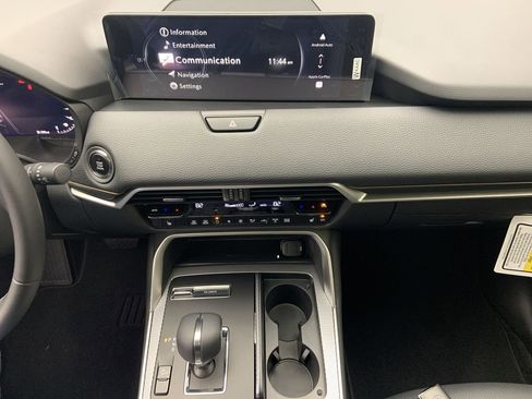 Certified 2025 MAZDA CX-70 3.3 Turbo w/ Premium Package image 17