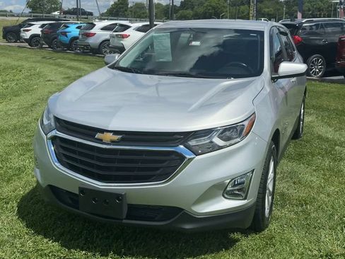 Used 2021 Chevrolet Equinox LT AWD/4WD image 2