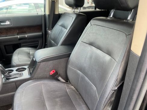 Used 2018 Ford Flex Limited w/ Equipment Group 303A AWD/4WD image 7