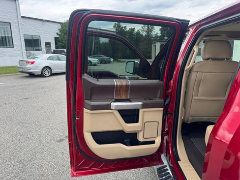 Used 2019 Ford F150 Lariat AWD/4WD image 38