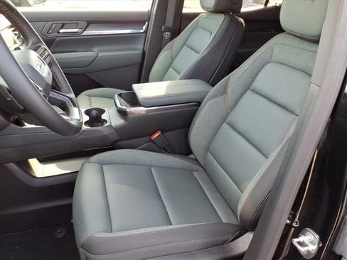 New 2026 GMC Terrain AT4 w/ Convenience Package III image 5