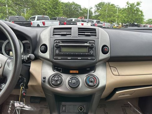Used 2012 Toyota RAV4 4WD w/ Value Pkg image 30