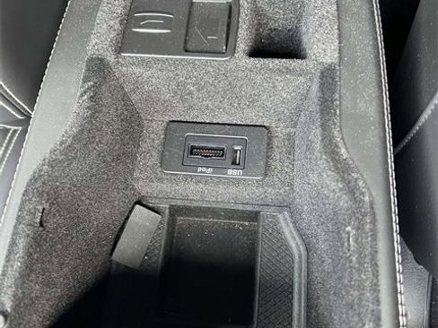 Used 2015 Jaguar XK Coupe image 24