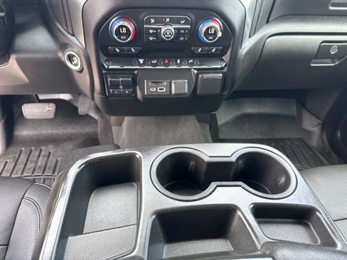 Used 2022 Chevrolet Silverado 2500 LTZ w/ Snow Plow Prep/Camper Package AWD/4WD image 18