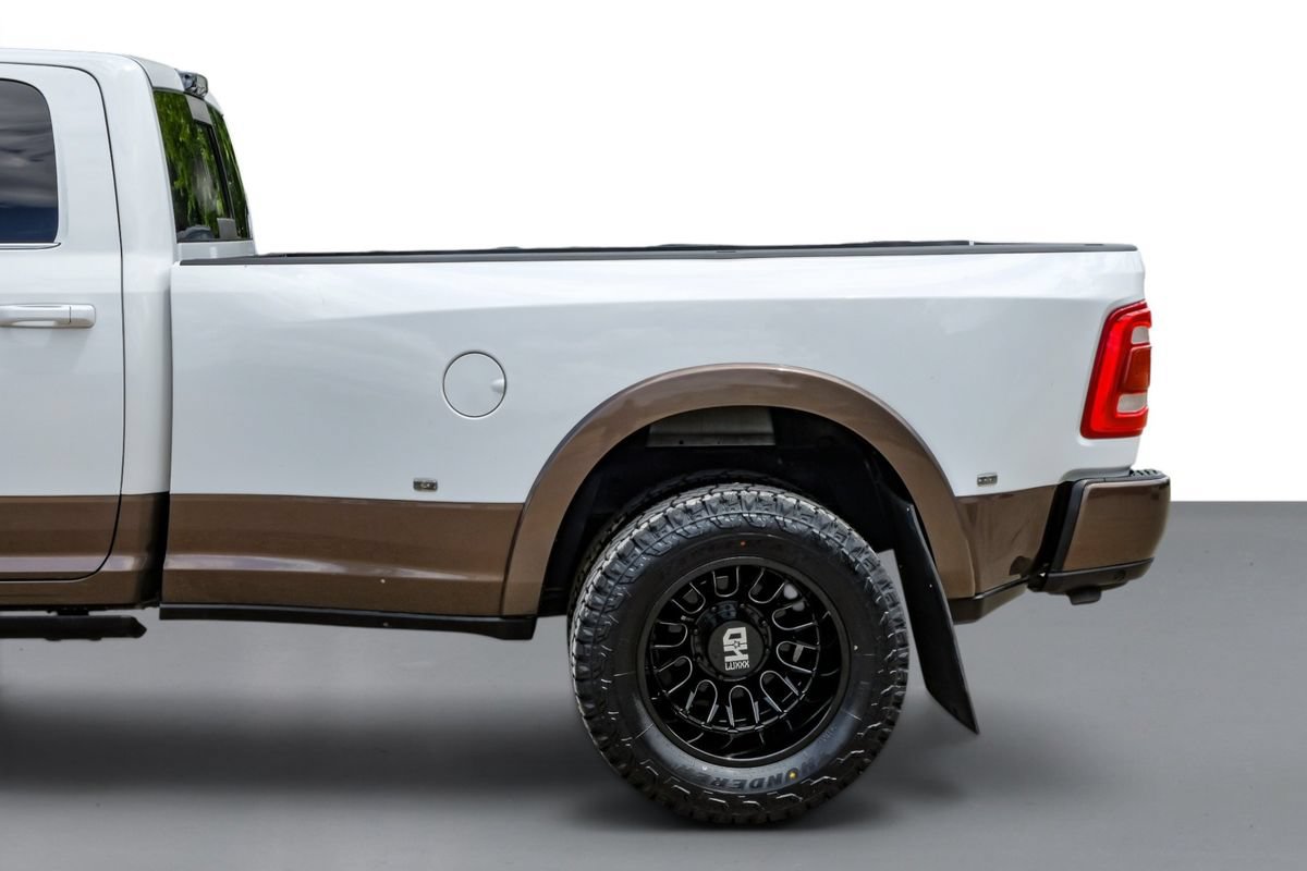Used 2023 RAM 3500 Limited AWD/4WD image 12