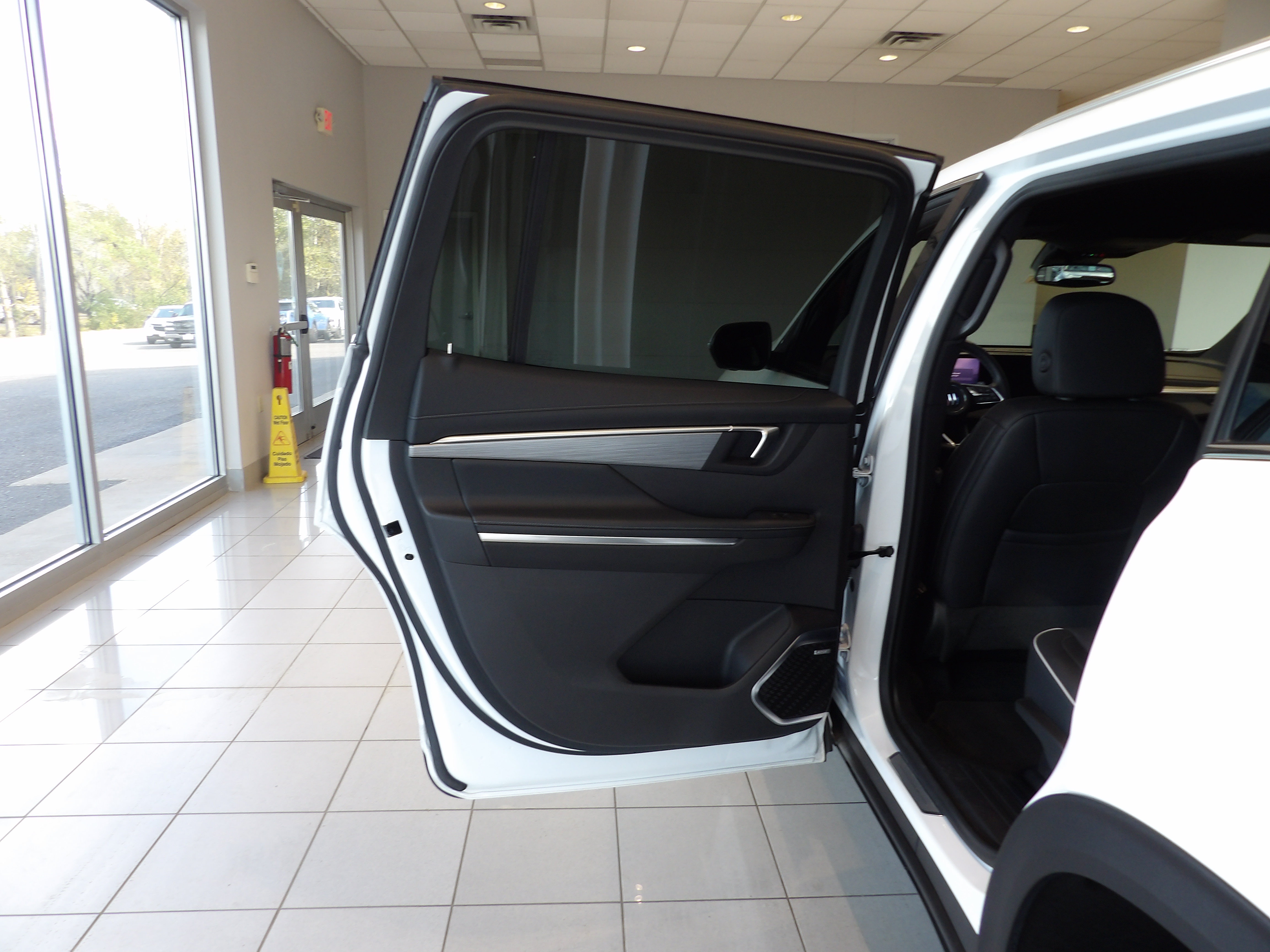 Used 2026 Buick Enclave Preferred AWD/4WD image 18