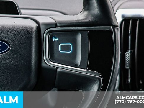 Used 2025 Ford Expedition Platinum AWD/4WD image 37