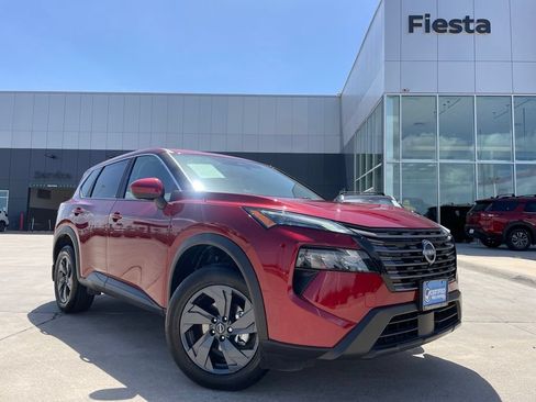 Certified 2026 Nissan Rogue SV FWD image 1