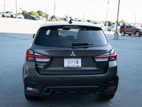 Used 2020 Mitsubishi Outlander Sport ES FWD image 8
