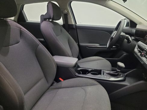 Used 2025 Kia K4 FWD image 21