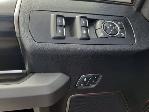 Certified 2017 Ford F150 Raptor w/ Equipment Group 802A Luxury image 23