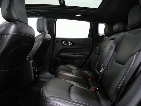 Used 2022 Jeep Compass High Altitude AWD/4WD image 25