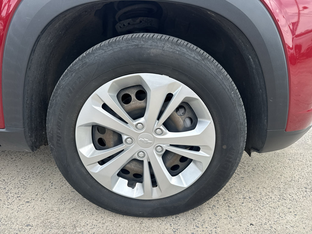 Used 2024 Chevrolet Trax LS w/ Driver Confidence Package FWD image 9