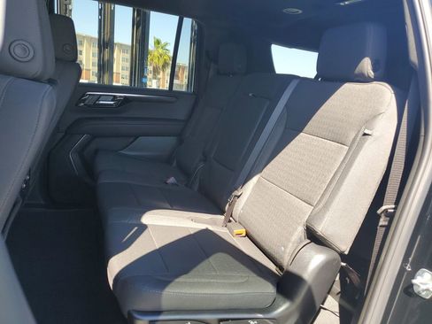 New 2026 Chevrolet Suburban LS image 12